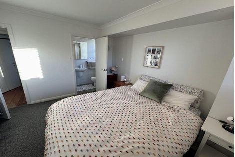 Photo of property in 12a Denyer Place, New Lynn, Auckland, 0600