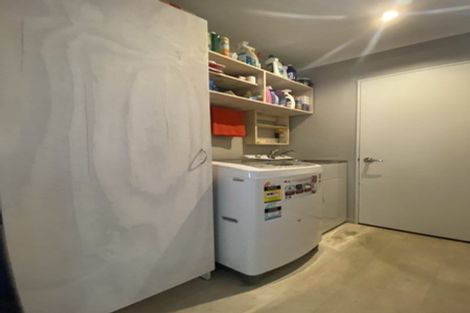 Photo of property in 35 Cleat Street, Whitby, Porirua, 5024