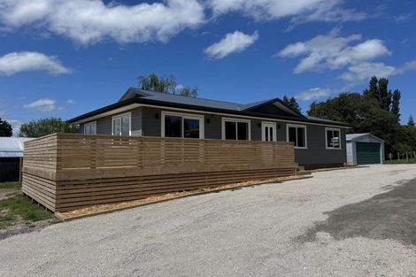 Photo of property in 84a Hastings Street, Halcombe, 4779