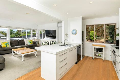 Photo of property in 109 Browns Bay Road, Browns Bay, Auckland, 0630