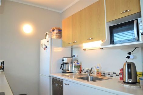 Photo of property in Hobson Court Flats, 54/70u Hobson Street, Thorndon, Wellington, 6011