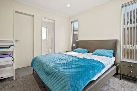 Photo of property in 18 Sapwood Crescent, Takanini, 2110