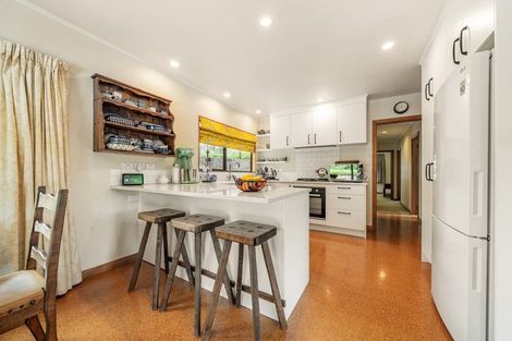 Photo of property in 16 Jocelyn Crescent, Pinehaven, Upper Hutt, 5019