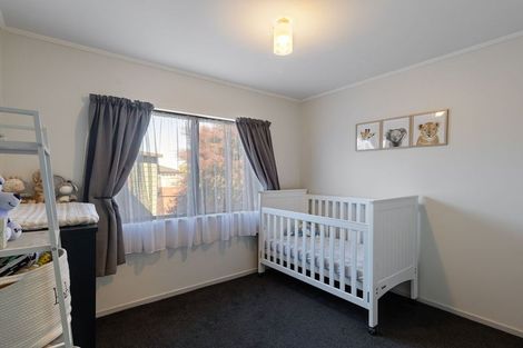 Photo of property in 1 Lydia Place, Kelvin Grove, Palmerston North, 4414