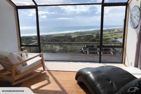 Photo of property in 91 Domain Crescent, Muriwai, Waimauku, 0881