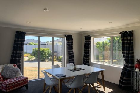 Photo of property in 9 Austen Place, Rolleston, 7614