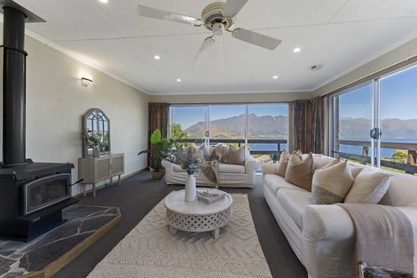 Photo of property in 21b Avalon Crescent, Fernhill, Queenstown, 9300