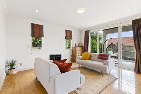 Photo of property in 5 Houhere Close, Albany, Auckland, 0632