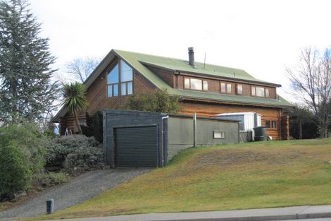 Photo of property in 21 Mount Iron Drive, Wanaka, 9305