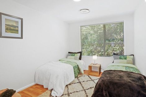 Photo of property in 1 Takahe Drive, Cashmere, Christchurch, 8022