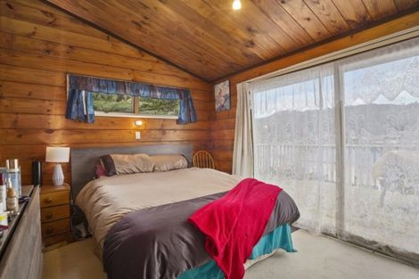 Photo of property in 49 Logie Street, Stokes Valley, Lower Hutt, 5019