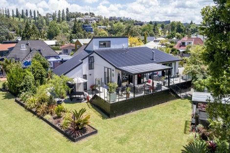 Photo of property in 101 Awarua Place, Whangamata, 3620