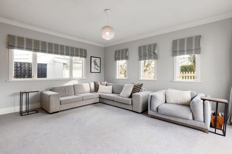 Photo of property in 30 Williams Street, Cambridge, 3434
