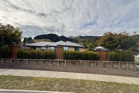 Photo of property in 25 Pine Crest Drive, Richmond, 7020