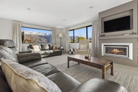 Photo of property in 45 Kings Drive, Wanaka, 9305