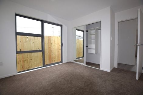 Photo of property in 62 Royal Road, Massey, Auckland, 0614