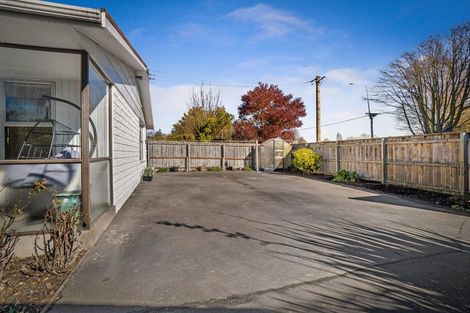 Photo of property in 86 Avonhead Road, Avonhead, Christchurch, 8042