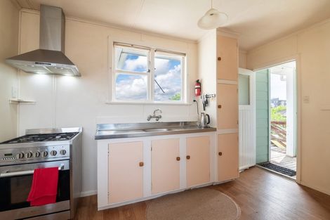 Photo of property in 73 Greenslade Crescent, Northcote, Auckland, 0627