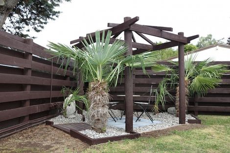 Photo of property in 17 Churchill Drive, Taradale, Napier, 4112