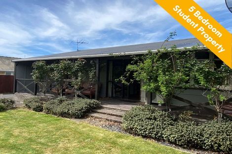 Photo of property in 16 Peer Street, Upper Riccarton, Christchurch, 8041
