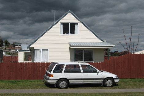 Photo of property in 7a Portland Street, Welcome Bay, Tauranga, 3112