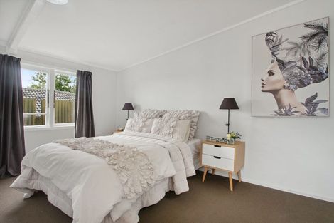 Photo of property in 32 Mellsop Avenue, Waiuku, 2123