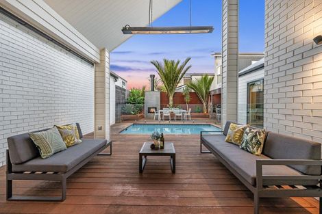 Photo of property in 18 Liquidambar Drive, Hobsonville, Auckland, 0616