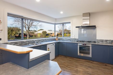 Photo of property in 18 Durrell Way, Rolleston, 7614