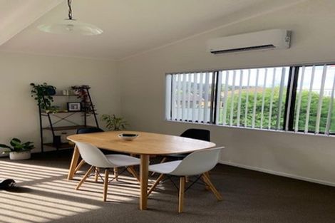 Photo of property in 1/232 Henderson Valley Road, Henderson, Auckland, 0612