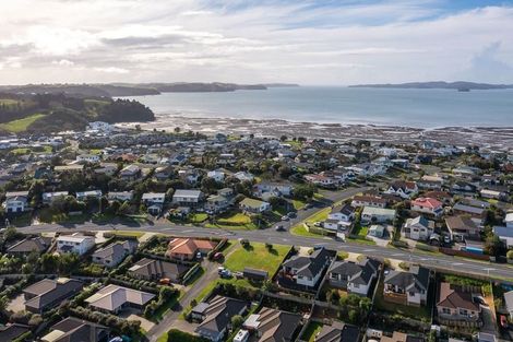Photo of property in 11 Hewson Drive, Snells Beach, 0920