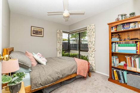 Photo of property in 28 Staveley Street, Avonhead, Christchurch, 8042