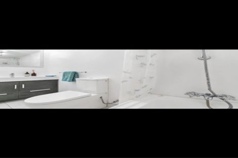 Photo of property in 38a Oruamo Place, Beach Haven, Auckland, 0626