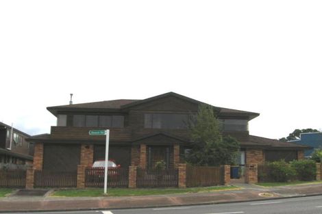 Photo of property in 2/996 Beach Road, Torbay, Auckland, 0630