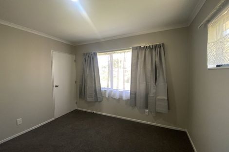 Photo of property in 6 Bury Grove, Strathmore Park, Wellington, 6022