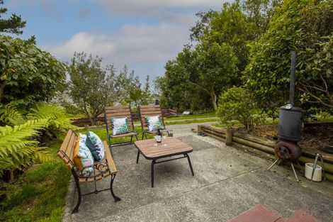 Photo of property in 18 Toporoa View, Ascot Park, Porirua, 5024