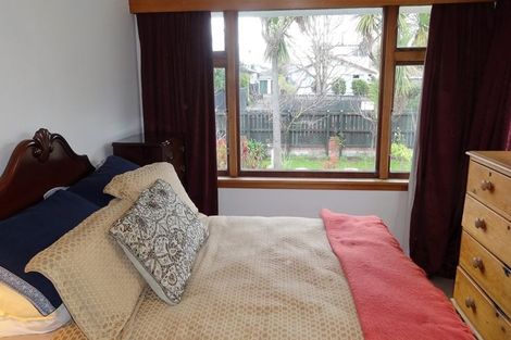 Photo of property in 7 Claxton Place, Saint Martins, Christchurch, 8022