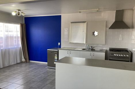 Photo of property in 49 Robertson Road, Favona, Auckland, 2024