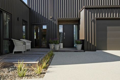 Photo of property in 18 Kotare Drive, Wanaka, 9305