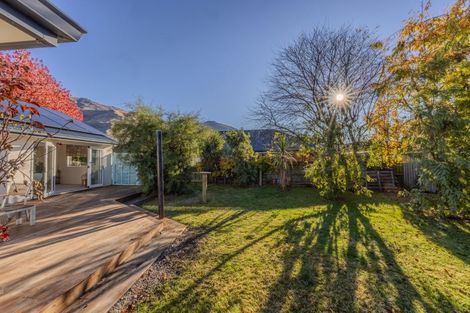 Photo of property in 52 Meadowstone Drive, Wanaka, 9305