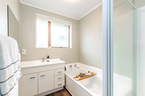 Photo of property in 62b Mazengarb Road, Paraparaumu Beach, Paraparaumu, 5032