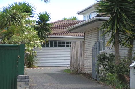 Photo of property in 1/34 Princes Street, Northcote Point, Auckland, 0627