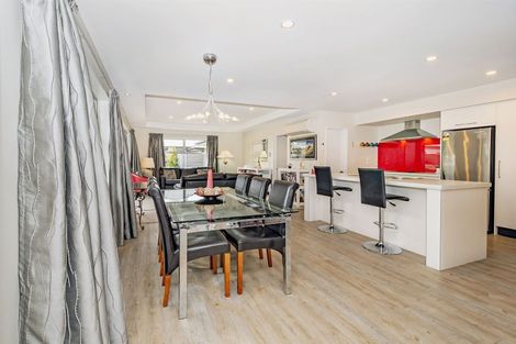 Photo of property in 24 Cairnbrae Drive, Prebbleton, 7604