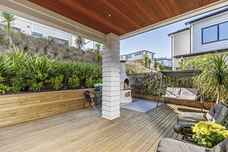 Photo of property in 8 Tawatawa Street, Long Bay, Auckland, 0630
