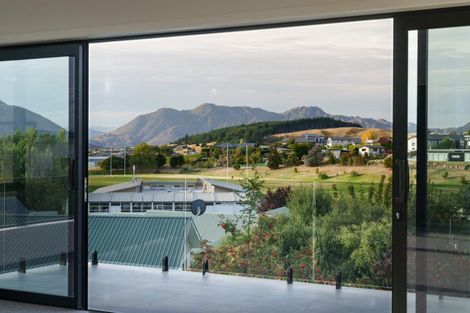 Photo of property in 93 Plantation Road, Wanaka, 9305