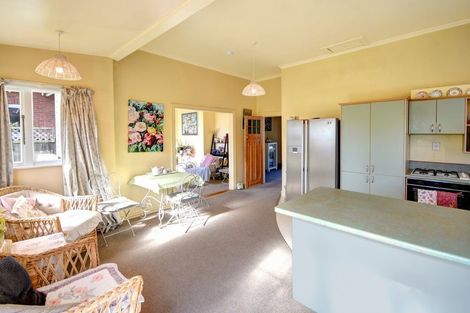 Photo of property in 5 Nile Street, Saint Clair, Dunedin, 9012