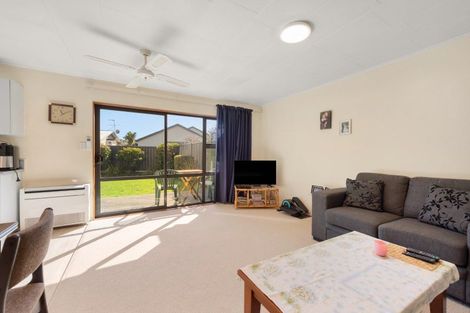 Photo of property in 15a Canning Street, Gore, 9710