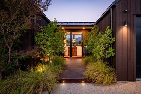 Photo of property in 38 Mount Nicholas Avenue, Wanaka, 9305