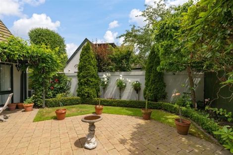 Photo of property in 17a Bryndwr Road, Fendalton, Christchurch, 8052