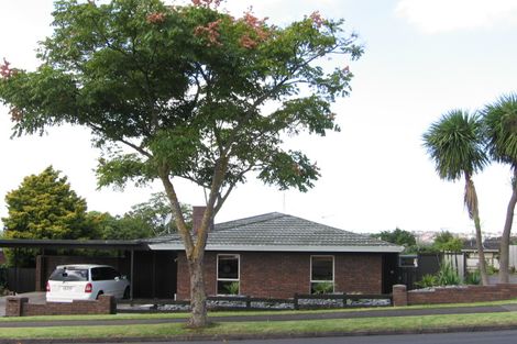 Photo of property in 1/99 Glenmore Road, Sunnyhills, Auckland, 2010