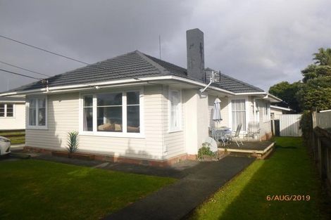 Photo of property in 620a Te Atatu Road, Te Atatu Peninsula, Auckland, 0610